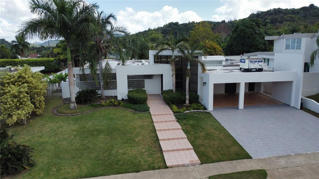 F9 SAN ESTEBAN, Caguas, PR 00725