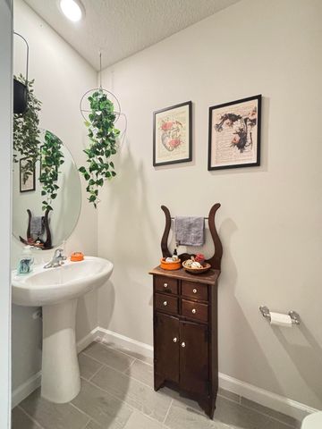 2410 SE Tarvest Way, Stuart, FL 34997