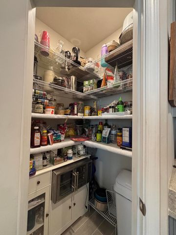 2410 SE Tarvest Way, Stuart, FL 34997