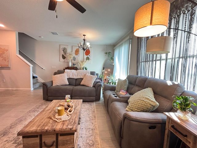 2410 SE Tarvest Way, Stuart, FL 34997