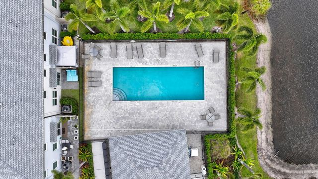 2410 SE Tarvest Way, Stuart, FL 34997