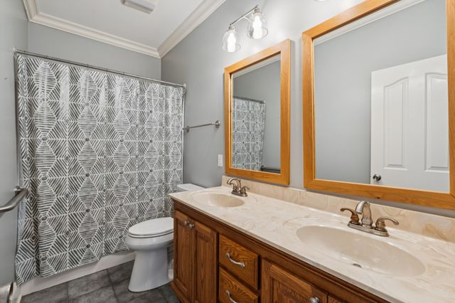 2356 Saint Andrews Dr, Murfreesboro, TN 37128