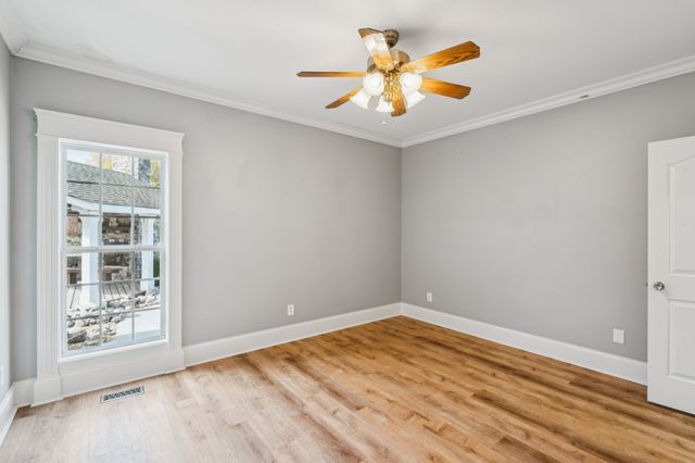 2356 Saint Andrews Dr, Murfreesboro, TN 37128