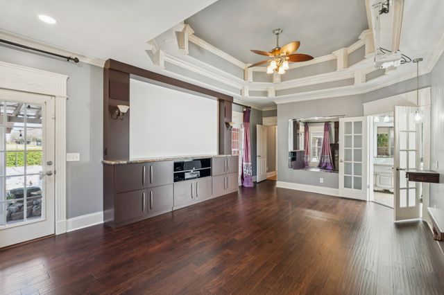 2356 Saint Andrews Dr, Murfreesboro, TN 37128