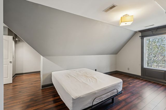 2356 Saint Andrews Dr, Murfreesboro, TN 37128