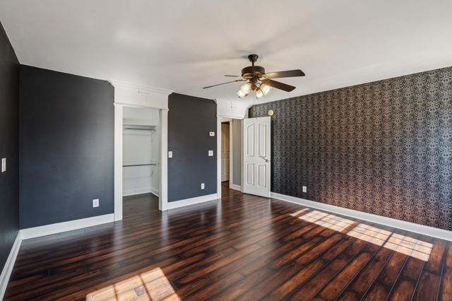 2356 Saint Andrews Dr, Murfreesboro, TN 37128