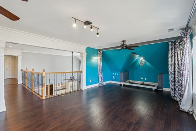 2356 Saint Andrews Dr, Murfreesboro, TN 37128