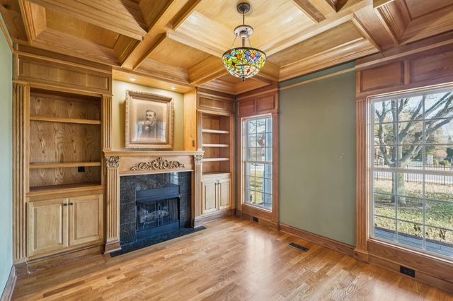 2356 Saint Andrews Dr, Murfreesboro, TN 37128