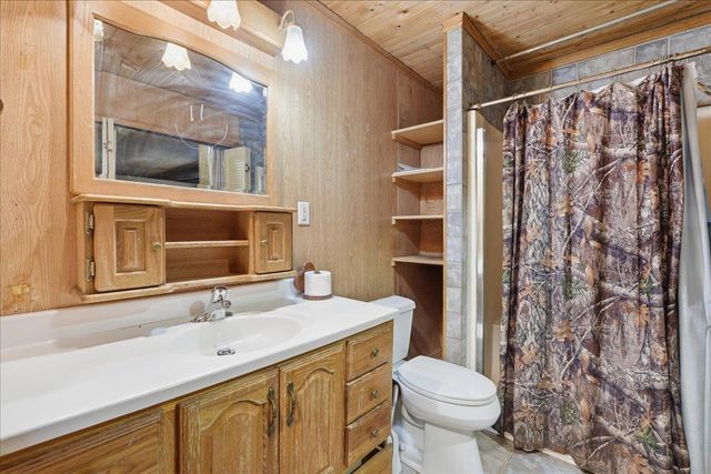 5686 Pony Express Trl, Pollock Pines, CA 95726