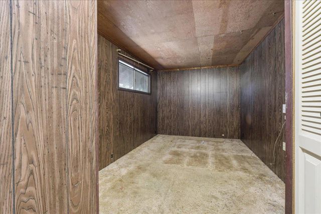 5686 Pony Express Trl, Pollock Pines, CA 95726
