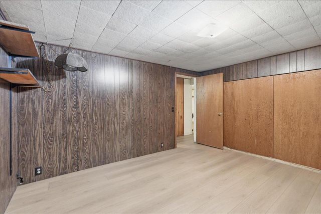 5686 Pony Express Trl, Pollock Pines, CA 95726