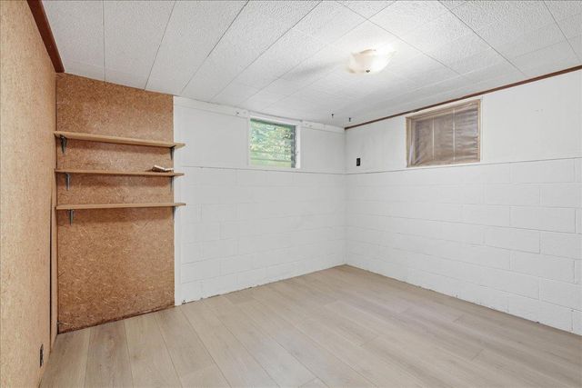 5686 Pony Express Trl, Pollock Pines, CA 95726