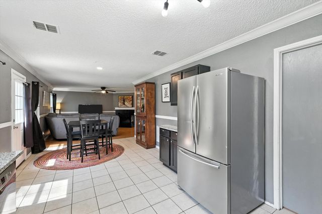 8113 Winding Stream Lane, Denton, TX 76210