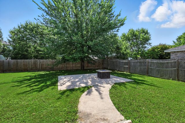 8113 Winding Stream Lane, Denton, TX 76210