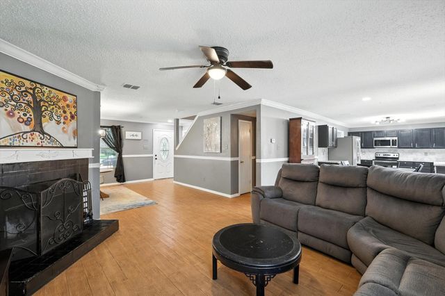 8113 Winding Stream Lane, Denton, TX 76210