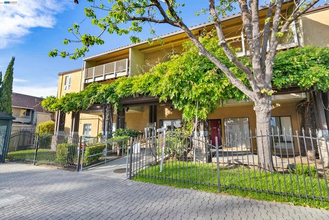 16006 E 14Th St 218, Ashland, CA 94578