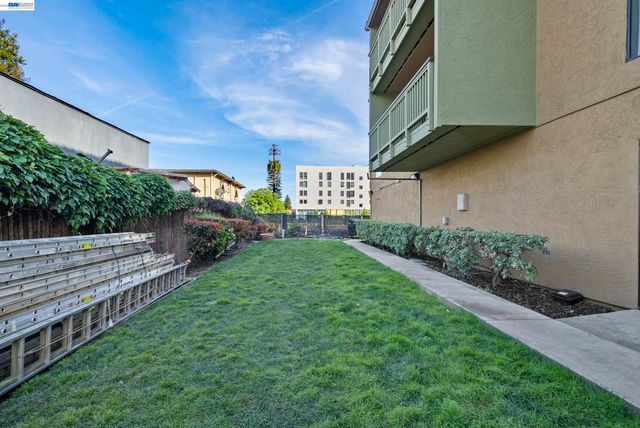 16006 E 14Th St 218, Ashland, CA 94578