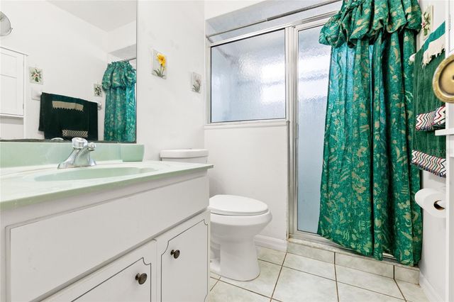 1 PATCHOGUE LANE, Palm Coast, FL 32164