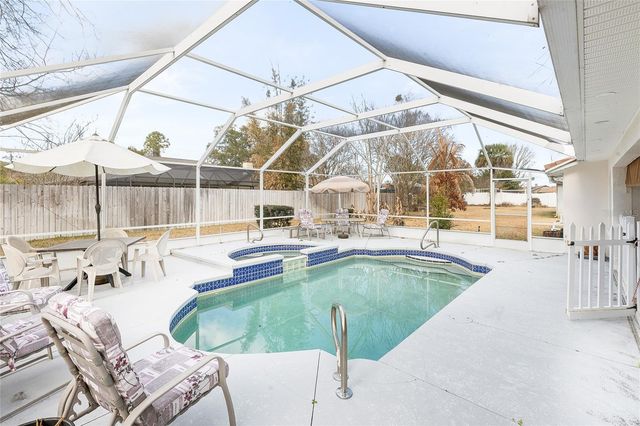 1 PATCHOGUE LANE, Palm Coast, FL 32164