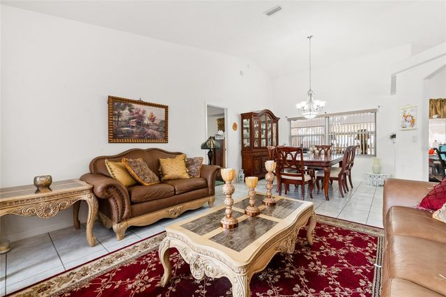 1 PATCHOGUE LANE, Palm Coast, FL 32164