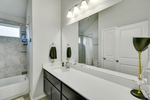 121 Crescent ST, Georgetown, TX 78626