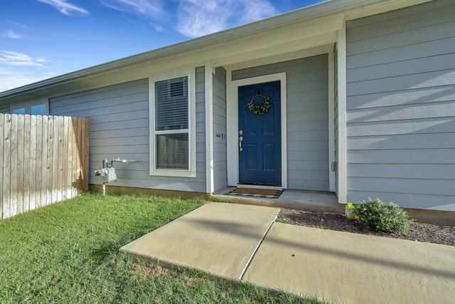 121 Crescent ST, Georgetown, TX 78626