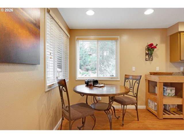 3008 Sw WILBARD St, Portland, OR 97219