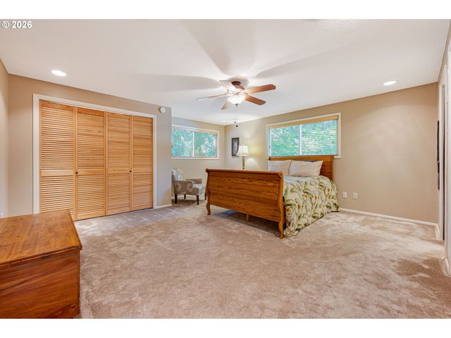 3008 Sw WILBARD St, Portland, OR 97219