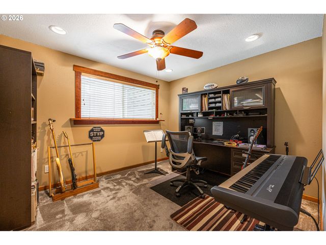 3008 Sw WILBARD St, Portland, OR 97219