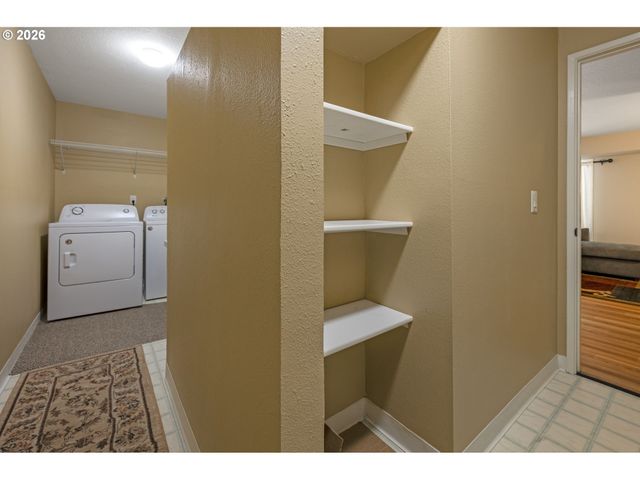 3008 Sw WILBARD St, Portland, OR 97219
