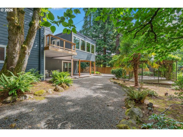 3008 Sw WILBARD St, Portland, OR 97219