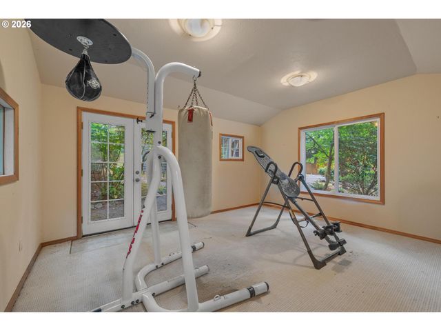 3008 Sw WILBARD St, Portland, OR 97219