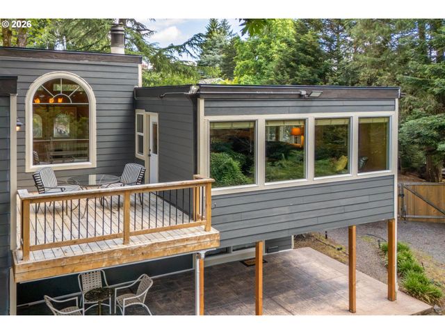 3008 Sw WILBARD St, Portland, OR 97219