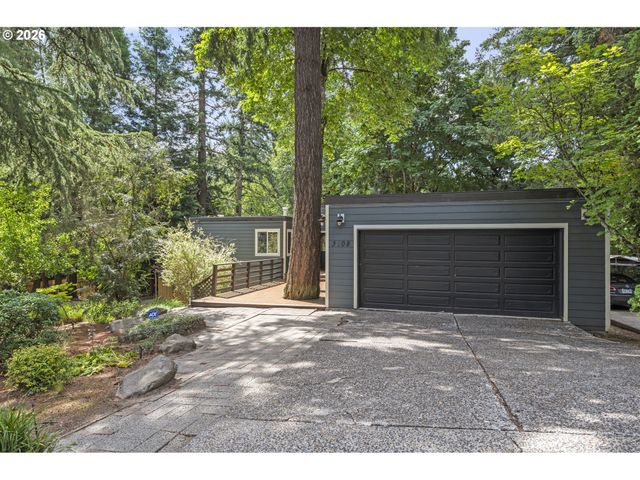 3008 Sw WILBARD St, Portland, OR 97219