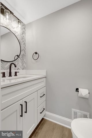 13416 WHALEY CT, Herndon, VA 20171