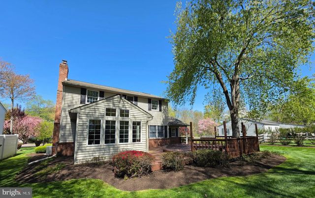 325 CHARLES ST, Southampton, PA 18966