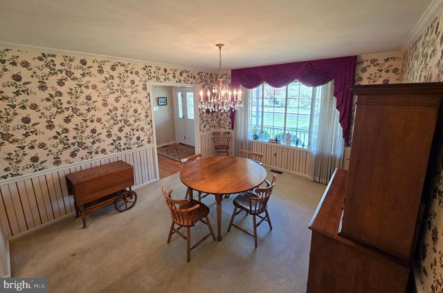 325 CHARLES ST, Southampton, PA 18966