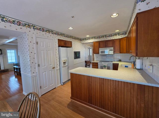 325 CHARLES ST, Southampton, PA 18966