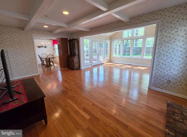 325 CHARLES ST, Southampton, PA 18966