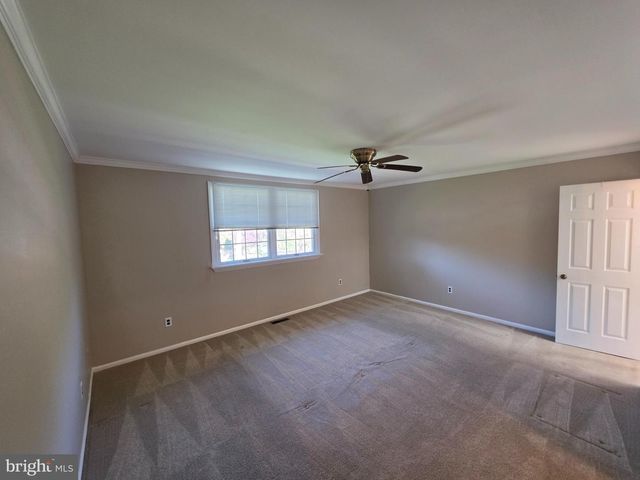 325 CHARLES ST, Southampton, PA 18966