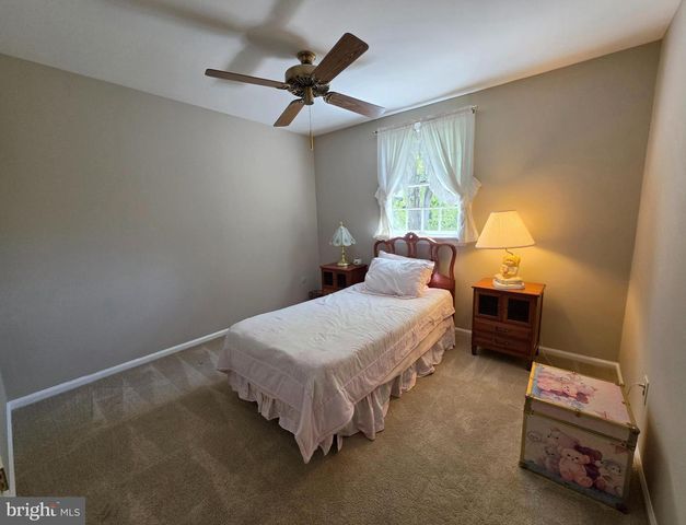 325 CHARLES ST, Southampton, PA 18966