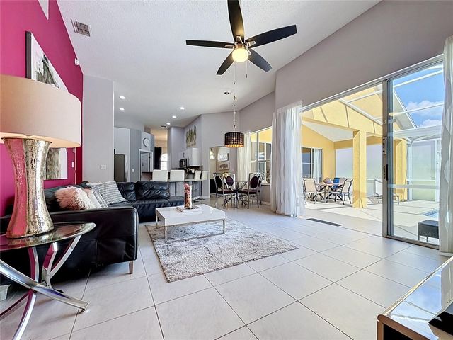 844 MONTANA AVENUE, Davenport, FL 33897