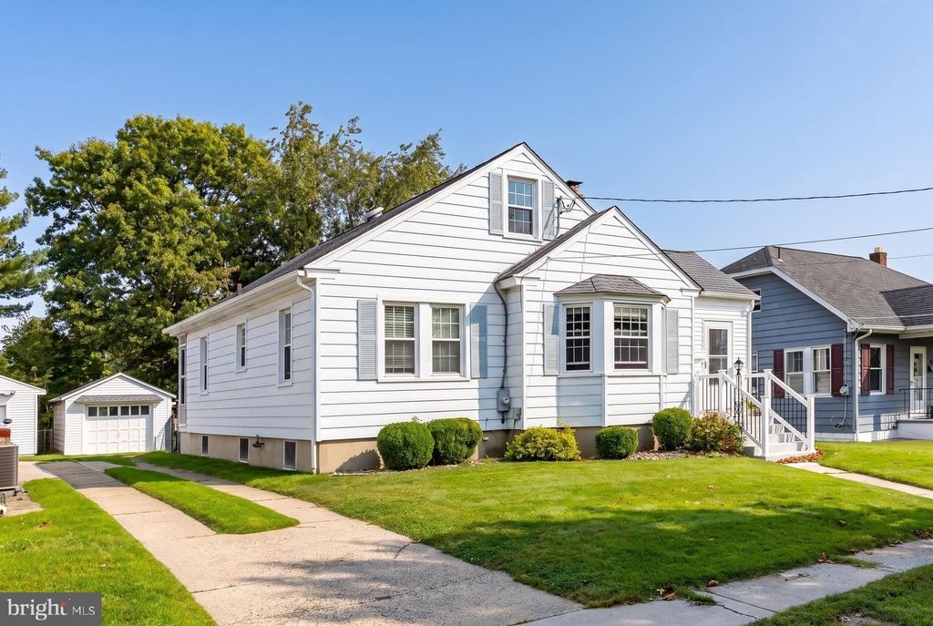 132 CENTER ST, Gibbstown, NJ 08027 — photo 2