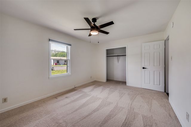 544 NW King Street, Burleson, TX 76028