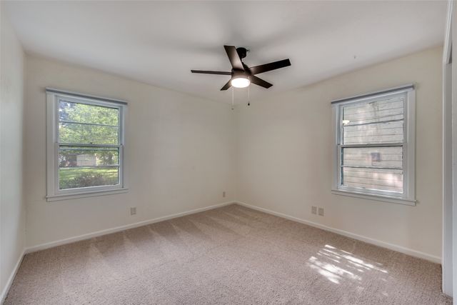 544 NW King Street, Burleson, TX 76028