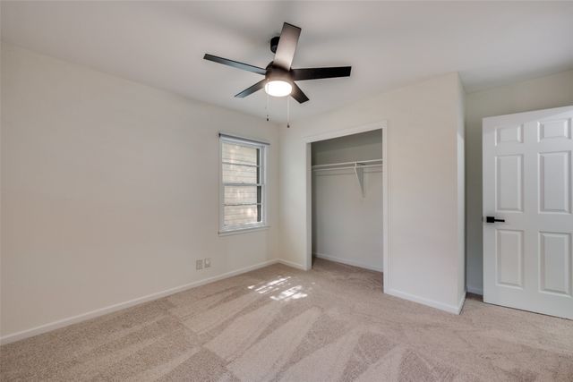 544 NW King Street, Burleson, TX 76028