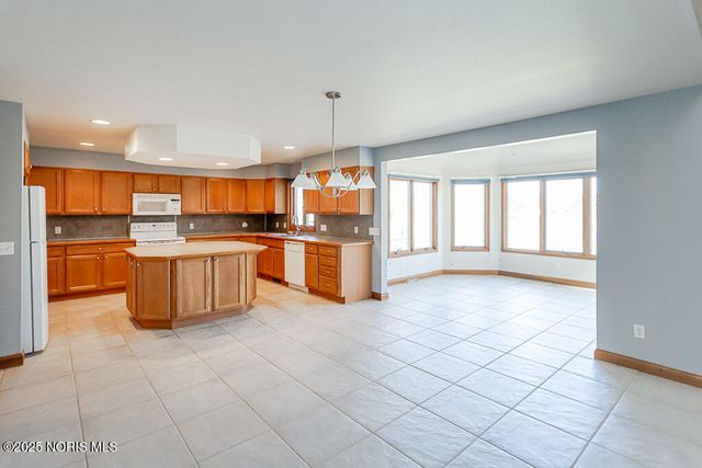 5954 Secluded Court, Sylvania, OH 43560