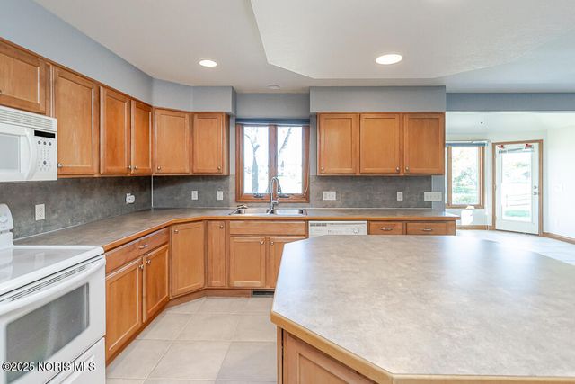 5954 Secluded Court, Sylvania, OH 43560