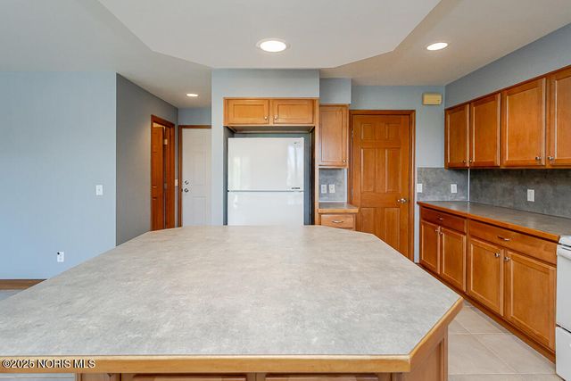 5954 Secluded Court, Sylvania, OH 43560