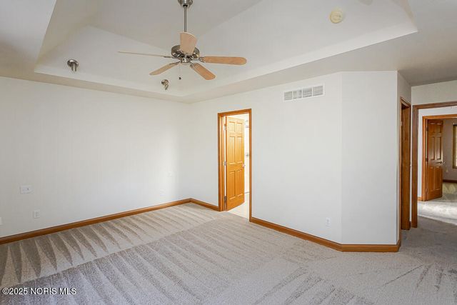 5954 Secluded Court, Sylvania, OH 43560